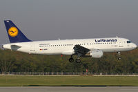 D-AIPH @ BUD - Lufthansa - by Joker767