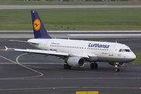 D-AKNF @ EDDL - Lufthansa, Airbus A319-112, CN: 0646 - by Air-Micha
