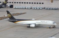 N442UP @ KRFD - Boeing 757-200