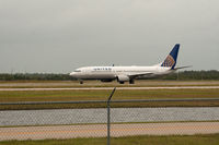 N78524 @ RSW - Taking Off RWY 6 destination Newark - by Mauricio Morro