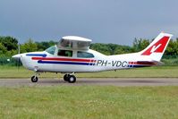 PH-VDC @ EGBP - R/Cessna FT.210M Turbo Centurion [210-62368] Kemble~G 11/07/2004 - by Ray Barber