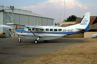ZS-OJC @ FAJS - Cessna 208B Grand Caravan [208B-0593] (Federal Air) Johannesburg Int~ZS 09/10/2003 - by Ray Barber