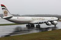 A6-EHE @ EDDL - Etihad Airways, Airbus A340-642X, CN: 0829 - by Air-Micha