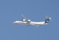 N442QX @ KLAX - DHC-8-400