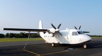 N467CS @ KOMH - Orange