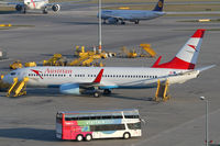 OE-LNR @ VIE - Austrian Airlines - by Joker767