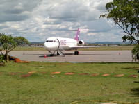 PR-JFO @ SWKN - MAIS Linhas Aéreas. Fokker F100, matrícula PR-JFO (cn 11400). Aeroporto Nelson Ribeiro Guimarães, Caldas Novas, 15 de novembro de 2012. - by J C Silveira Junior