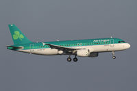 EI-DEO @ LOWW - Aer Lingus Airbus A320 - by Thomas Ranner