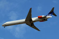 LN-ROT @ EGLL - McDonnell-Douglas DC-9-82 [49422] (SAS Scandinavian Airlines) Home~G 21/08/2009 - by Ray Barber