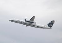 N415QX @ KLAX - DHC-8-400