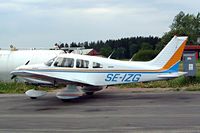 SE-IZG @ ESOW - Piper PA-28-161 Warrior II [28-7916103] Vasteras-Johannisberg~SE 30/05/2002 - by Ray Barber