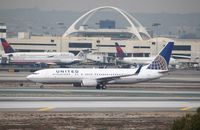 N35271 @ KLAX - Boeing 737-800 - by Mark Pasqualino