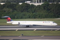 N993DL @ KTPA - Delta Flight 2280 (N993DL) arrives at Tampa International Airport following a flight from LaGuardia Airport - by Jim Donten