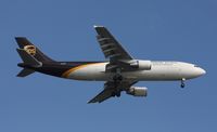 N139UP @ MCO - UPS A300