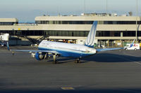 N544UA @ KSFO - At San Francisco - by Micha Lueck