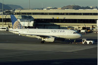 N833UA photo, click to enlarge N833UA photo, click to enlarge