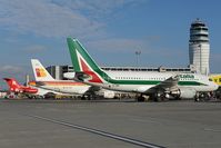 EI-IMM @ LOWW - Alitalia Airbus 319 - by Dietmar Schreiber - VAP