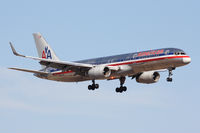 N697AN @ DFW - American Airlines landing at DFW Airport