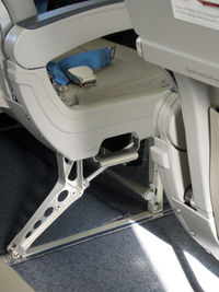 OH-BLP @ ESSA - Never seen those steps in the seat before. They help small/short people get to the overhead bins. Cool! - by Micha Lueck