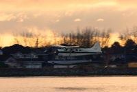 C-GFLT @ YVR - Landing on the Fraser - by metricbolt