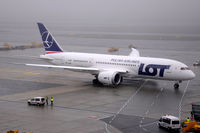 SP-LRA @ LOWW - LOT - Polish Airlines