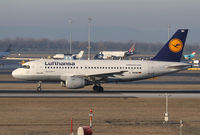 D-AKNH @ LOWW - Lufthansa Airbus A319 - by Thomas Ranner