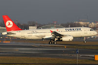 TC-JPF @ WAW - Turkish Airlines - by Joker767