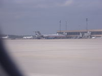 N439AA @ IAH - douglas dc-9