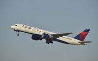 N6712B @ KLAX - Departing LAX - by Todd Royer
