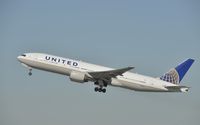 N216UA @ KLAX - Departing LAX - by Todd Royer