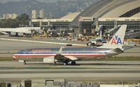 N810NN @ KLAX - Taxiing to gate - by Todd Royer