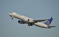N555UA @ KLAX - Departing LAX - by Todd Royer