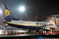 EI-DHF @ EPKK - Ryanair - by Artur Badoń