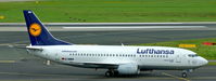 D-ABEB @ EDDL - Lufthansa, is taxiing to the gate after landing at Düsseldorf Int´l (EDDL) - by A. Gendorf