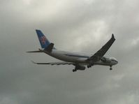 B-6548 @ NZAA - Landing at AKL - by magnaman