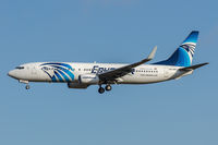 SU-GEC @ LOWW - Egyptair 737-866 - by Markus Bayer