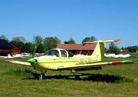 SE-LBU @ ESKC - Piper PA-38-112 Tomahawk [38-79A0606] Uppsala-Sundbro~SE 29/05/2002 - by Ray Barber