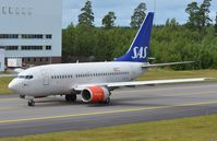SE-DTH @ ESSA - SAS B636 taxiing to runway - by FerryPNL