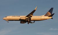 N12221 @ TPA - United 737-800 - by Florida Metal