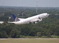 N18220 @ TPA - United 737-800 - by Florida Metal