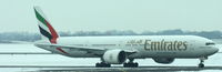 A6-EGT @ EDDL - Emirates, is taxiing on taxiway M at Düsseldorf Int´l (EDDL) for departure - by A. Gendorf