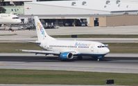 C6-BFE @ KFLL - Boeing 737-500