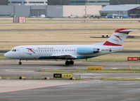 OE-LFG @ EHAM - Taxi to runway 24 for take off. - by Willem Göebel