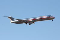 N568AA @ DFW - American Airlines landing at DFW Airport