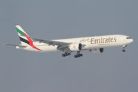 A6-EGB @ LOWW - Emirates Boeing 777 - by Thomas Ranner