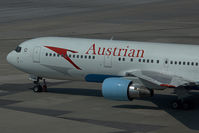 OE-LAW @ LOWW - Austrian AIrlines Boeing 767-300