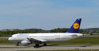 D-AIQA @ EGPH - Lufthansa A320 Taxiing to runway 06 for departure to FRA - by Mike stanners