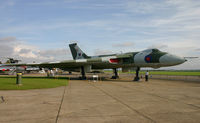 XJ824 photo, click to enlarge XJ824 photo, click to enlarge