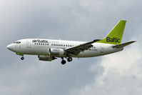 YL-BBD @ EHAM - Air Baltic Boeing B737-53S final approach EHAM/AMS - by Janos Palvoelgyi