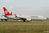TC-JHE @ EIDW - About to depart off Rwy 10 at EIDW. - by Noel Kearney